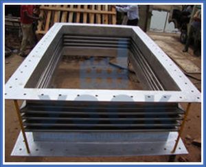 прямоугольные линзовые компенсаторы в Пскове