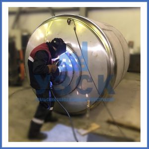 Купить баки и ёмкости из нержавеющей стали от завода УЗСК в Пскове